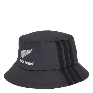 KAPELUSZ TYPU BUCKET BLACK FERNS. Szare kapelusze ADIDAS, bez wzorów, z bawełny, sportowe. Za 129,00 zł.