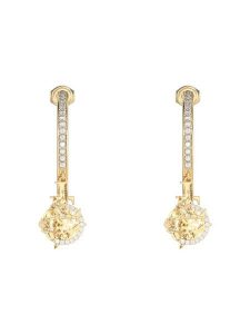Guess Kolczyki JUBE05 034JW Złoty. Żółte kolczyki Guess, metalowe. Za 139,99 zł.