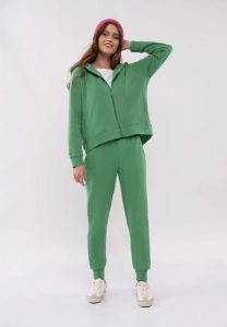 Luźna bluza z kapturem B-TIFFI. Zielone bluzy Volcano, m, bez wzorów, z bawełny, z kapturem. Za 179,99 zł.
