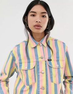 WRANGLER CUT OFF JACKET DAMSKA KURTKA JEANSOWA PASKI SUNNY STRIPES W417WN48K 112128795. Kurtki Wrangler, s, bez wzorów, z jeansu, bez kaptura. Za 199,99 zł.