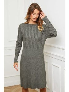 Joséfine Sukienka dzianinowa "Garcy" w kolorze oliwkowym rozmiar: XL. Brązowe sukienki Joséfine, xl, bez wzorów, z dzianiny, bez kołnierzyka, bez ramiączek, midi, rozkloszowane. Za 208,99 zł.