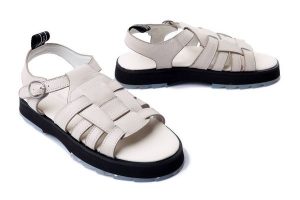 EMU AUSTRALIA Bremer W13059 coconut/blanc coco, sandały damskie. Brązowe sandały EMU Australia, bez wzorów, z gumy, bez obcasa, bez zapięcia. Za 317,94 zł.