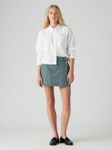 Levi's Spódnica dżinsowa w kolorze niebieskim rozmiar: W28. Niebieskie spódnice Levi's®, s, z aplikacjami, z bawełny, mini. Za 83,62 zł.