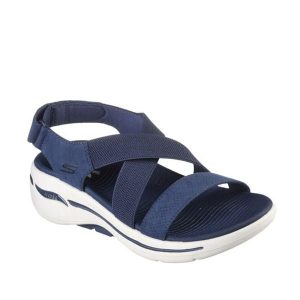 Sandały SKECHERS ARCH FIT Niebieski. Niebieskie sandały Skechers, bez wzorów, z tkaniny, bez obcasa, bez zapięcia. Za 275,99 zł.