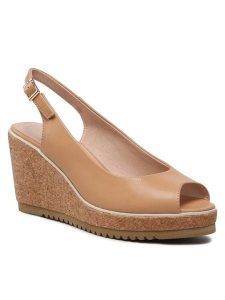 Clara Barson Sandały BETTY WS22257-01 Beżowy. Brązowe sandały Clara Barson, bez wzorów, z syntetyku, bez obcasa, na koturnie, bez zapięcia. Za 129,99 zł.