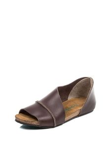 Comfortfusse Skórzane sandały w kolorze brązowym rozmiar: 38. Brązowe sandały Comfortfüße, bez wzorów, z otwartym noskiem, bez obcasa, bez zapięcia. Za 260,99 zł.