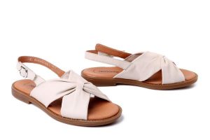 RIEKER REMONTE D3674-61 beige, sandały damskie. Brązowe sandały Rieker Remonte, bez wzorów, bez obcasa, bez zapięcia. Za 339,90 zł.