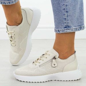 Beżowe skórzane półbuty damskie Vinceza 41483. Brązowe półbuty VINCEZA, na jesień, bez wzorów, z jeansu, bez obcasa, bez zapięcia. Za 219,00 zł.