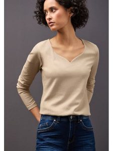 Street One Koszulka w kolorze beżowym rozmiar: 34. Brązowe bluzki Street One, bez wzorów, street, bez kołnierzyka, bez ramiączek. Za 87,19 zł.