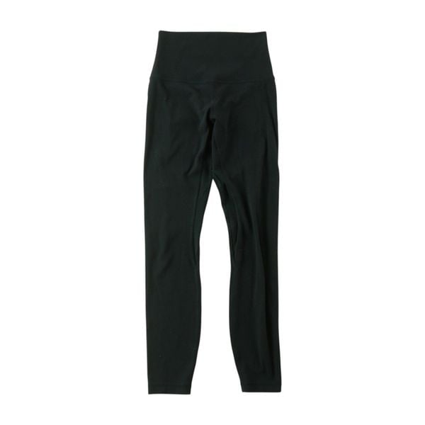 Spodnie legginsy damskie do jogi i siłowni czarne. Czarne legginsy LULULEMON, bez wzorów, z materiału. Za 149,06 zł.