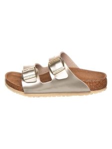 Birkenstock Klapki "Arizona" w kolorze złotym rozmiar: 33. Żółte klapki Birkenstock, bez wzorów, z otwartym noskiem, bez obcasa. Za 187,07 zł.