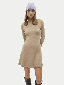 Vero Moda Sukienka dzianinowa Gold 10311379 Brązowy Regular Fit. Brązowe kombinezony Vero Moda, l, bez wzorów, z dzianiny, bez kołnierzyka, bez ramiączek. Za 129,99 zł.
