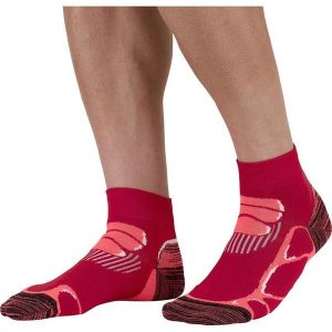 Skarpetki Monnet Extra Light. Czerwone skarpetki MONNET, bez wzorów. Za 184,00 zł.