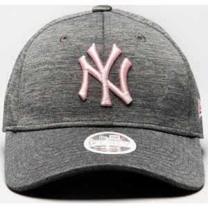 Damska czapka z daszkiem New Era 9FORTY MLB NY New York Yankees Czarna 12122741. Czarne czapki New Era, bez wzorów. Za 99,99 zł.