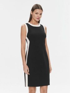 DKNY Sukienka codzienna DD3K1450 Czarny Regular Fit. Czarne kombinezony DKNY, bez wzorów, z syntetyku, bez kołnierzyka, bez ramiączek. Za 359,99 zł.