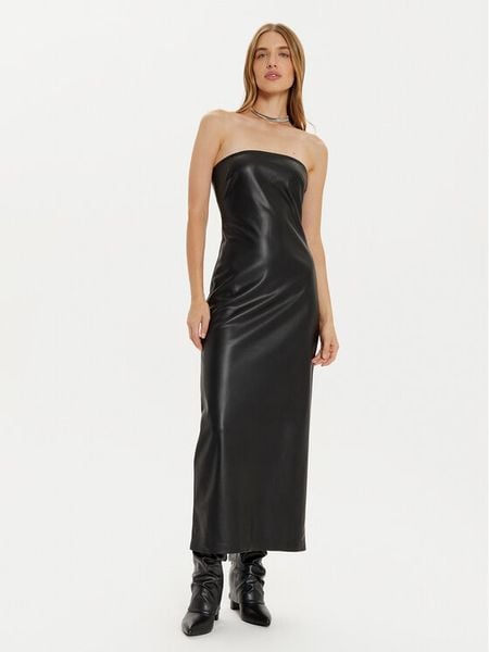 ONLY Sukienka z imitacji skóry Esther 15334722 Czarny Slim Fit. Czarne kombinezony ONLY, l, bez wzorów, ze skóry, bez kołnierzyka, bez ramiączek. Za 129,99 zł.