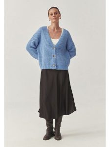 TATUUM Kardigan w kolorze błękitnym rozmiar: XXL. Niebieskie kardigany Tatuum, xxl, bez wzorów, z wełny, bez ramiączek. Za 183,15 zł.