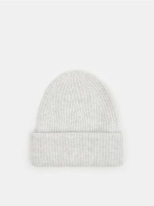 Czapka beanie - szary. Szare czapki Sinsay, bez wzorów. Za 19,99 zł.