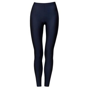 Legginsy sportowe damskie DEEP TRIP Basic. Czarne legginsy DEEP TRIP, bez wzorów, z elastanu, z podwyższonym stanem. Za 149,00 zł.