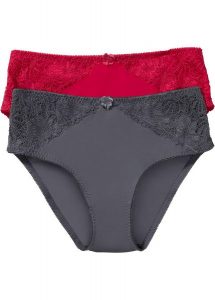 Figi maxi z koronką (2 pary). Czerwone figi bonprix, bez wzorów, z koronki. Za 69,99 zł.