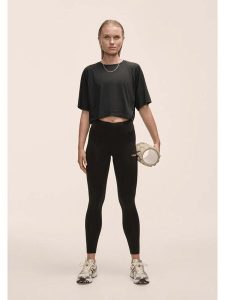 Legginsy Casall Essential Tights S. Czarne legginsy Casall, bez wzorów, z elastanu, z podwyższonym stanem, długie. Za 269,00 zł.