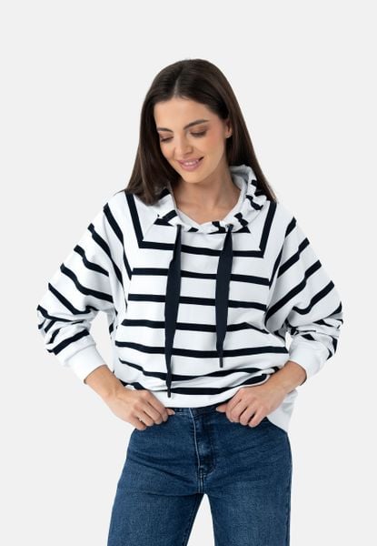 Bluza oversize z kapturem B-AIKA. Białe bluzy Volcano, l, bez wzorów, z bawełny, z kapturem. Za 169,99 zł.