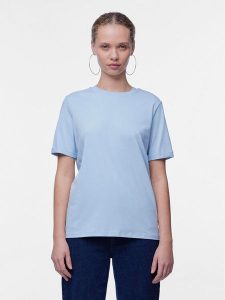 Pieces T-Shirt Ria 17086970 Niebieski Regular Fit. Niebieskie t-shirty Pieces, xxs, bez wzorów, z bawełny, bez kołnierzyka, bez ramiączek. Za 79,99 zł.