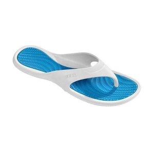 Klapki beco damskie - turkusowo-białe. Białe klapki 47 Brand, bez wzorów, bez obcasa. Za 193,99 zł.