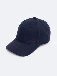 Czapka unisex z daszkiem granatowa Basil 403. Niebieskie czapki Big Star, bez wzorów, z bawełny, eleganckie. Za 99,99 zł.