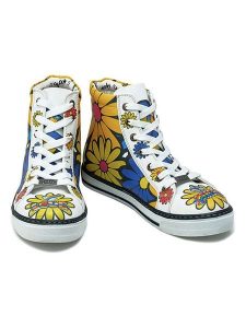 Goby Sneakersyw kolorze biało-żółtym ze wzorem rozmiar: 41. Białe trampki Goby, bez wzorów, z materiału, za kostkę, bez zapięcia. Za 184,46 zł.