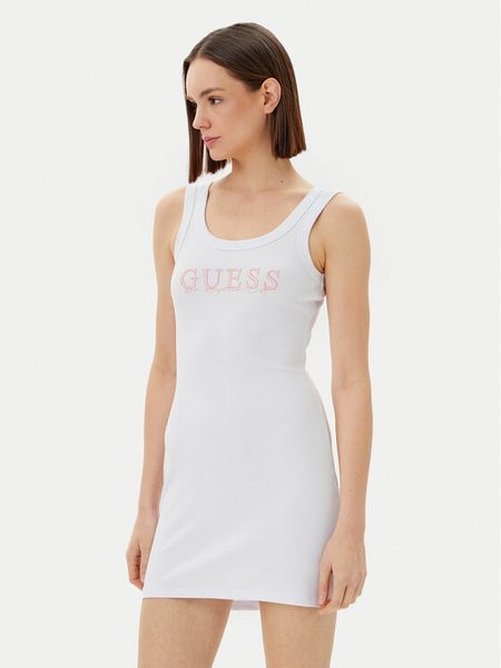 Guess Sukienka codzienna V5GK06 K8RT2 Biały Slim Fit. Białe kombinezony Guess, l, z aplikacjami, z wiskozy, bez kołnierzyka, bez ramiączek. Za 139,99 zł.