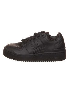 Adidas Sneakersy "Forum Bold" w kolorze czarnym rozmiar: 40 2/3. Czarne buty sportowe ADIDAS, bez wzorów, bez zapięcia. Za 260,35 zł.