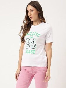 Marks & Spencer Koszulka w kolorze białym rozmiar: 4XL. Białe bluzki Marks & Spencer, xl, bez wzorów, z bawełny, bez kołnierzyka, bez ramiączek. Za 32,90 zł.