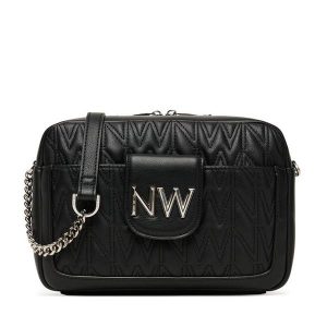 Torebka Nine West. Czarne listonoszki Nine West, bez wzorów, bez dodatków. Za 299,99 zł.