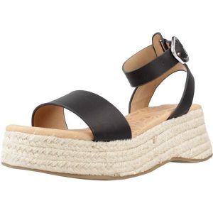 Sandały MTNG 51729M Czarny. Czarne sandały mtng, bez wzorów, z syntetyku, bez obcasa, bez zapięcia. Za 152,99 zł.