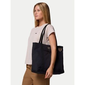 Torebka Columbia. Czarne shopper bag Columbia, bez wzorów, bez dodatków. Za 199,99 zł.