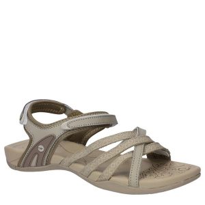 Buty trekkingowe damskie Hi-Tec Savanna Ii. Zielone buty trekkingowe Hi-tec, z materiału, bez zapięcia. Za 334,00 zł.