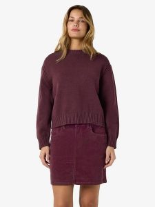 Noisy may Sweter "Dara" w kolorze bordowym rozmiar: S. Czerwone swetry oversize Noisy may, s, bez wzorów, z bawełny, bez ramiączek. Za 129,95 zł.