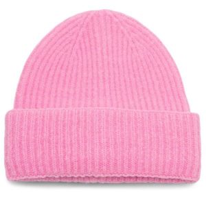 Czapka DeeZee. Czerwone czapki DeeZee, bez wzorów. Za 49,99 zł.