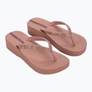 Japonki damskie Ipanema Mesh X Plat. Czerwone klapki Ipanema, bez wzorów, z meshu, bez obcasa. Za 79,99 zł.