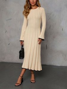 Milan Kiss Sukienka w kolorze beżowym rozmiar: M. Brązowe sukienki Milan Kiss, m, bez wzorów, prążkowane, bez kołnierzyka, bez ramiączek, maxi. Za 239,29 zł.