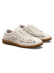C'M Sneakersy w kolorze beżowym rozmiar: 36. Brązowe trampki C'M, bez wzorów, bez zapięcia. Za 109,78 zł.