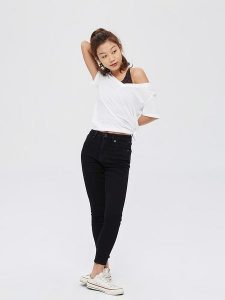 GAP Dżinsy - Skinny fit - w kolorze czarnym rozmiar: W34. Czarne jeansy GAP, bez wzorów. Za 83,42 zł.