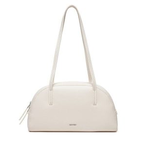Torebka Calvin Klein. Białe torebki klasyczne Calvin Klein, bez wzorów, bez dodatków. Za 349,99 zł.