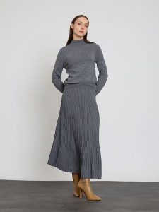 BGN Golf w kolorze szarym rozmiar: 38. Szare golfy BGN, bez wzorów. Za 78,99 zł.