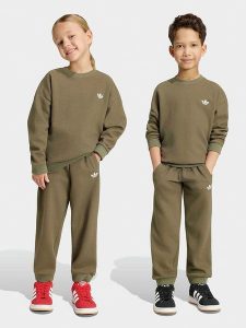 Adidas 2-częściowy zestaw w kolorze khaki rozmiar: 110. Brązowe kardigany ADIDAS, z dresówki. Za 144,95 zł.