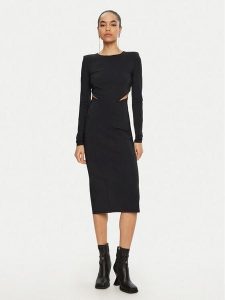 Patrizia Pepe Sukienka koktajlowa 8A1454/JZ26-K103 Czarny Slim Fit. Czarne sukienki Patrizia Pepe, bez wzorów, z syntetyku, wizytowe, bez kołnierzyka, bez ramiączek. Za 649,99 zł.