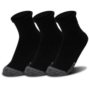 Skarpety unisex Under Armour Heatgear Quarter 3pk. Czarne skarpetki Under Armour, bez wzorów. Za 79,99 zł.