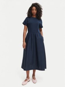 Tommy Hilfiger Sukienka codzienna WW0WW51148 Granatowy Regular Fit. Niebieskie sukienki TOMMY HILFIGER, na co dzień, s, bez wzorów, z bawełny, bez kołnierzyka, bez ramiączek, proste. Za 649,99 zł.