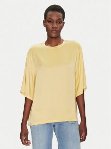 ViCOLO Bluzka TD0013 Żółty Relaxed Fit. Żółte bluzki ViCOLO, xs, bez wzorów, z wiskozy, bez kołnierzyka, bez ramiączek. Za 149,99 zł.